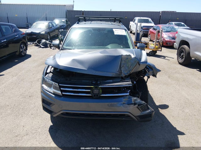 3VV3B7AX1LM036536 Volkswagen Tiguan 2.0t Se/2.0t Se R-line Black/2.0t Sel