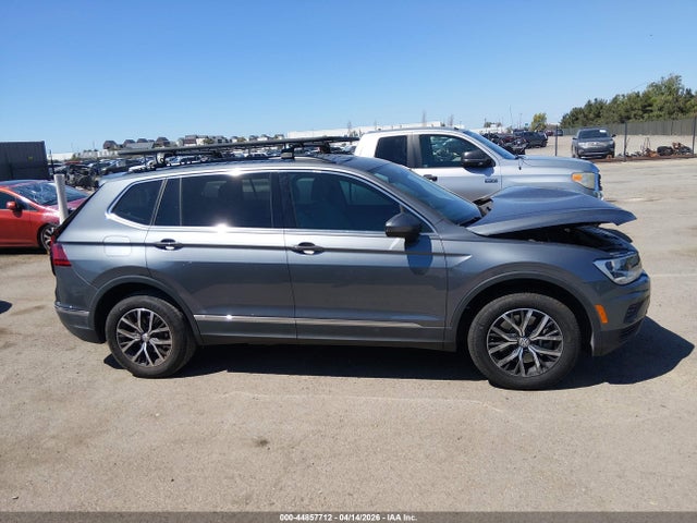 3VV3B7AX1LM036536 Volkswagen Tiguan 2.0t Se/2.0t Se R-line Black/2.0t Sel