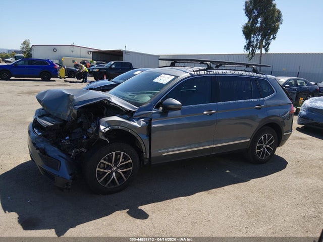 3VV3B7AX1LM036536 Volkswagen Tiguan 2.0t Se/2.0t Se R-line Black/2.0t Sel
