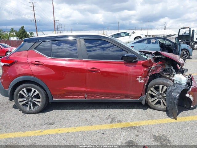 3N1CP5CU5JL525731 Nissan KICKS SV