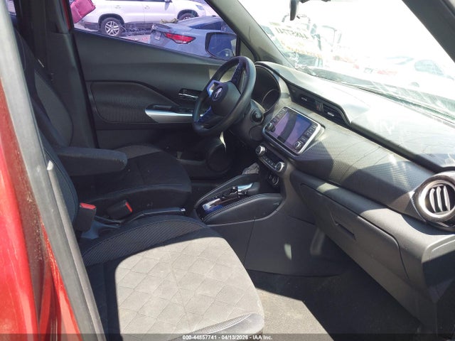 3N1CP5CU5JL525731 Nissan KICKS SV