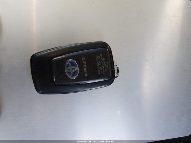 Toyota Prius Four Touring 2018 JTDKARFUXJ3551525 Image 11