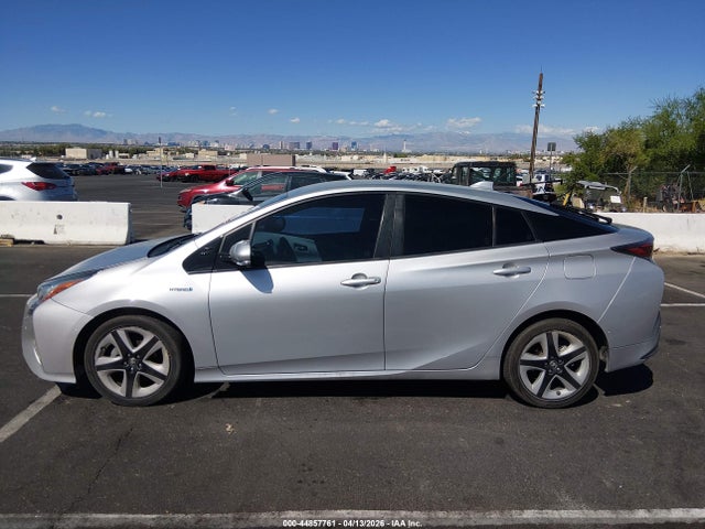 Toyota Prius Four Touring 2018 JTDKARFUXJ3551525 Image 15