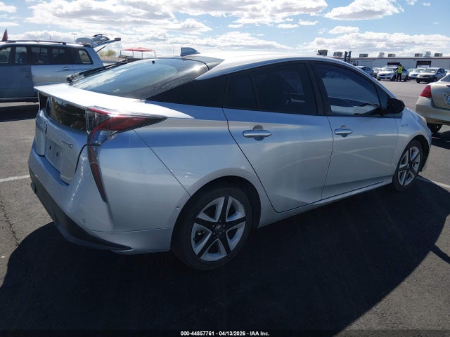 Toyota Prius Four Touring 2018 JTDKARFUXJ3551525 Image 4