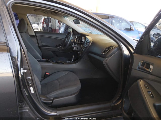 Продажа на аукционе авто 2015 Kia Optima Lx, vin: KNAGM4A75F5621135, номер лота: 44857762