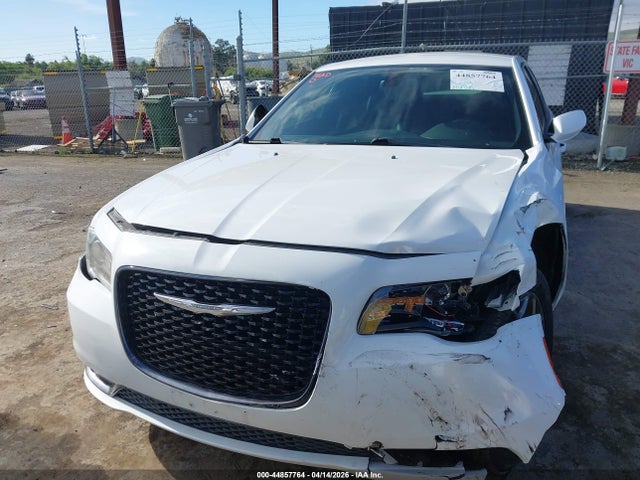 Продажа на аукционе авто 2016 Chrysler 300 300s, vin: 2C3CCABTXGH220368, номер лота: 44857764