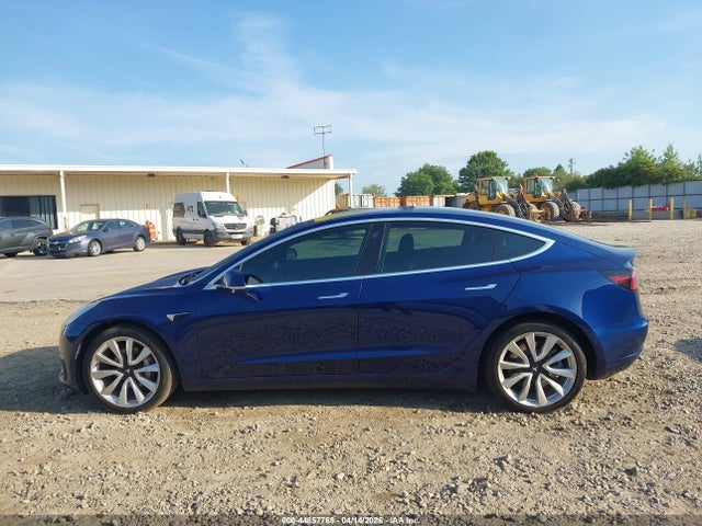Продаж на аукціоні авто 2018 Tesla Model 3 Long Range/mid Range, vin: 5YJ3E1EA5JF108963, номер лоту: 44857769