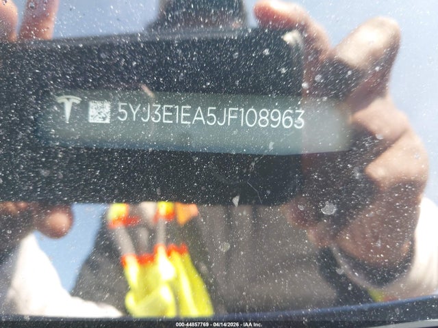 Продаж на аукціоні авто 2018 Tesla Model 3 Long Range/mid Range, vin: 5YJ3E1EA5JF108963, номер лоту: 44857769