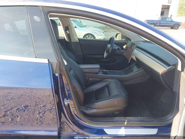 Продаж на аукціоні авто 2018 Tesla Model 3 Long Range/mid Range, vin: 5YJ3E1EA5JF108963, номер лоту: 44857769
