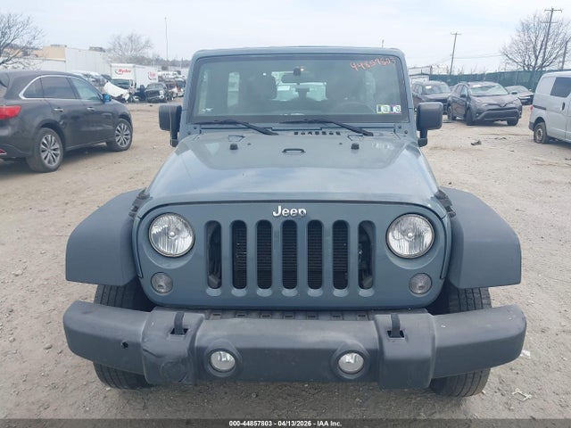1C4BJWDG7FL730267 Jeep Wrangler Unlimited Sport