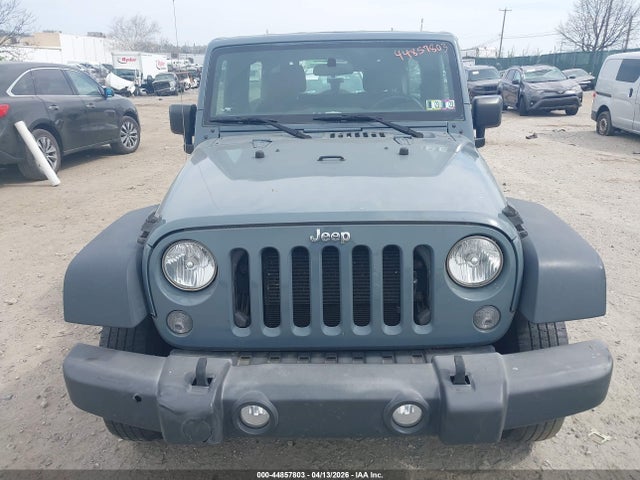 1C4BJWDG7FL730267 Jeep Wrangler Unlimited Sport