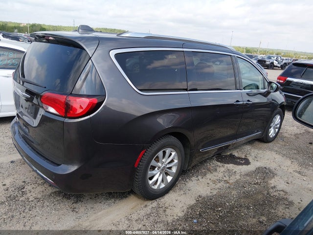 Продажа на аукционе авто 2019 Chrysler Pacifica Touring L, vin: 2C4RC1BG6KR700726, номер лота: 44857827