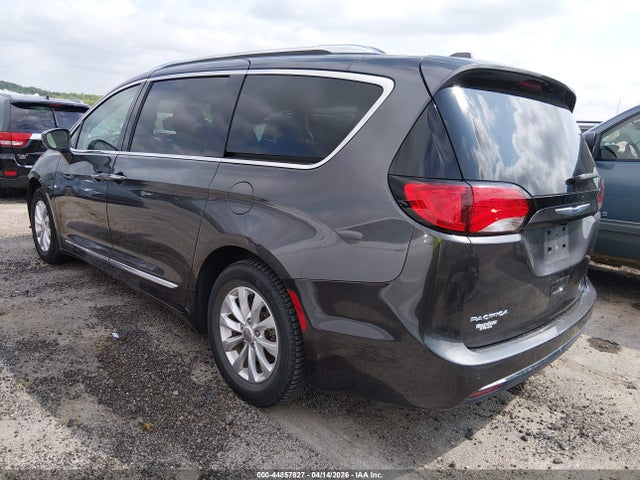 Продажа на аукционе авто 2019 Chrysler Pacifica Touring L, vin: 2C4RC1BG6KR700726, номер лота: 44857827
