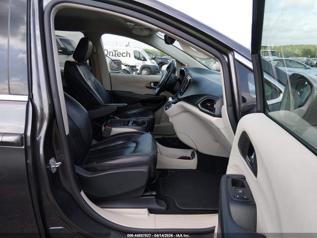 Продажа на аукционе авто 2019 Chrysler Pacifica Touring L, vin: 2C4RC1BG6KR700726, номер лота: 44857827