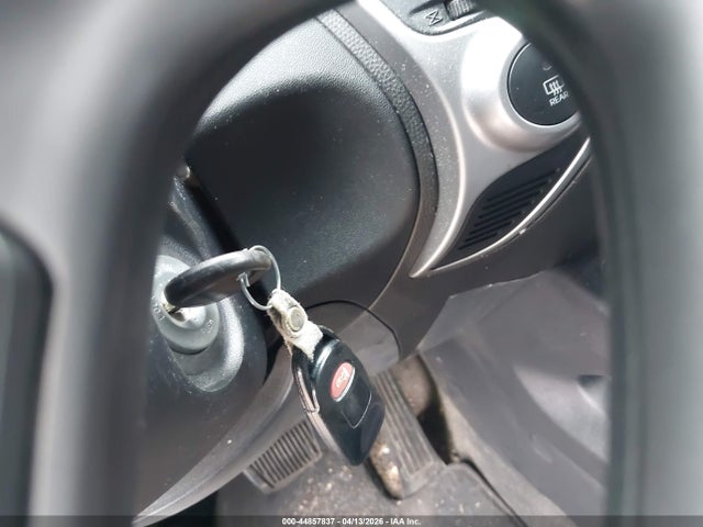 2012 HYUNDAI TUCSON KM8JUCACXCU424524 Photo 10