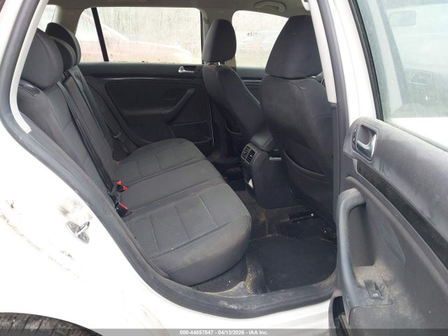 Продаж на аукціоні авто 2013 Volkswagen Jetta Sportwagen 2.5l S, vin: 3VWKP7AJ9DM639272, номер лоту: 44857847