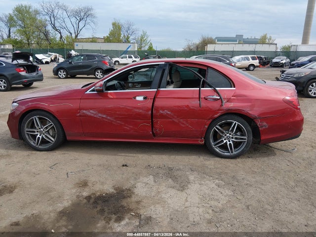 44857887 :رقم المزاد ، WDDZF4KB3KA592315 vin ، 2019 Mercedes-benz E 300 4matic مزاد بيع