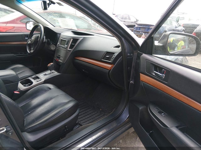 2014 Subaru Outback 2.5i Limited მანქანა იყიდება აუქციონზე, vin: 4S4BRCLC1E3315588, აუქციონის ნომერი: 44857901
