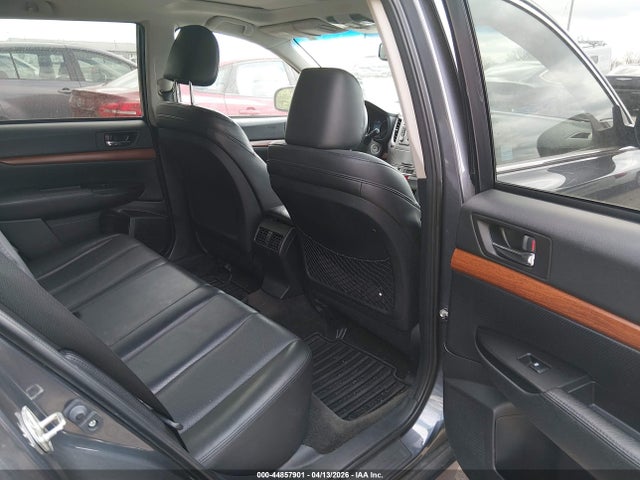 2014 Subaru Outback 2.5i Limited მანქანა იყიდება აუქციონზე, vin: 4S4BRCLC1E3315588, აუქციონის ნომერი: 44857901