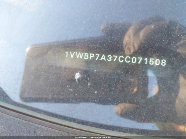 44857937 :رقم المزاد ، 1VWBP7A37CC071508 vin ، 2012 Volkswagen Passat 2.5l Se مزاد بيع