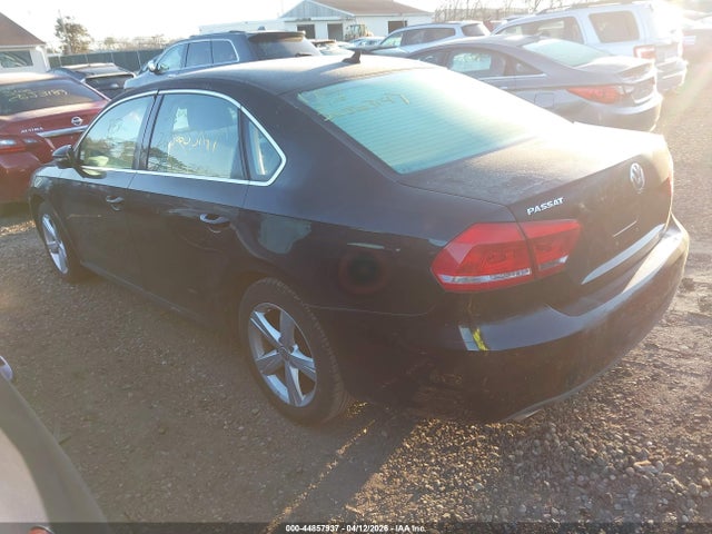 44857937 :رقم المزاد ، 1VWBP7A37CC071508 vin ، 2012 Volkswagen Passat 2.5l Se مزاد بيع