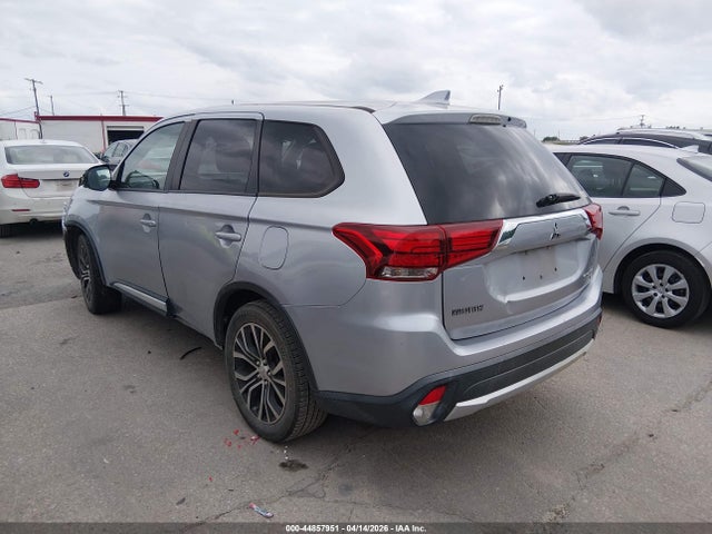 Продаж на аукціоні авто 2017 Mitsubishi Outlander Se, vin: JA4AD3A34HZ007229, номер лоту: 44857951
