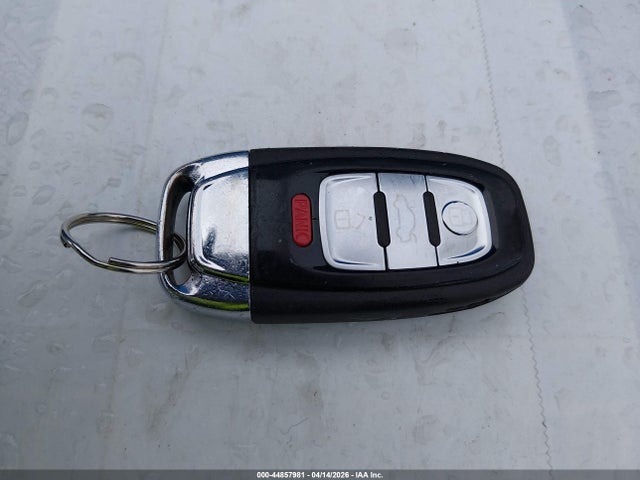 2013 Audi A4 2.0t Premium მანქანა იყიდება აუქციონზე, vin: WAUBFAFL5DN004856, აუქციონის ნომერი: 44857981