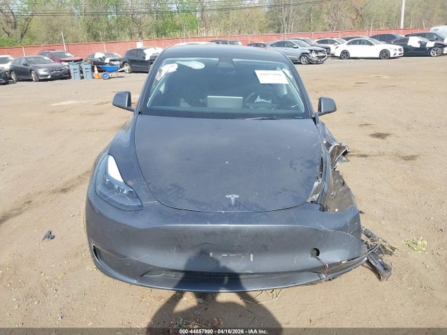 2023 Tesla Model Y Awd/long Range Dual Motor All-wheel Drive მანქანა იყიდება აუქციონზე, vin: 7SAYGDEE5PA045649, აუქციონის ნომერი: 44857990