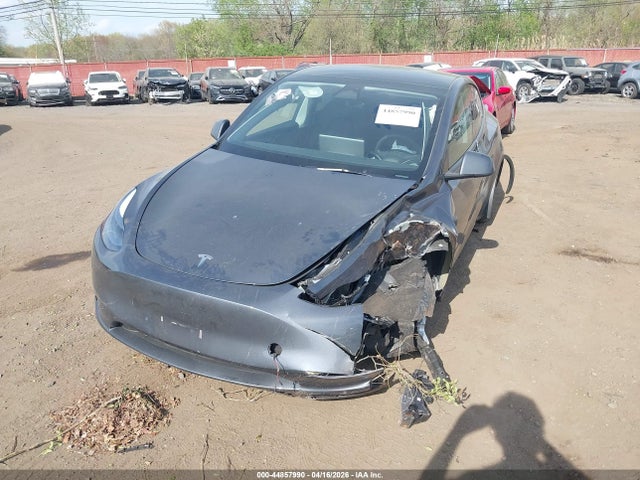 2023 Tesla Model Y Awd/long Range Dual Motor All-wheel Drive მანქანა იყიდება აუქციონზე, vin: 7SAYGDEE5PA045649, აუქციონის ნომერი: 44857990