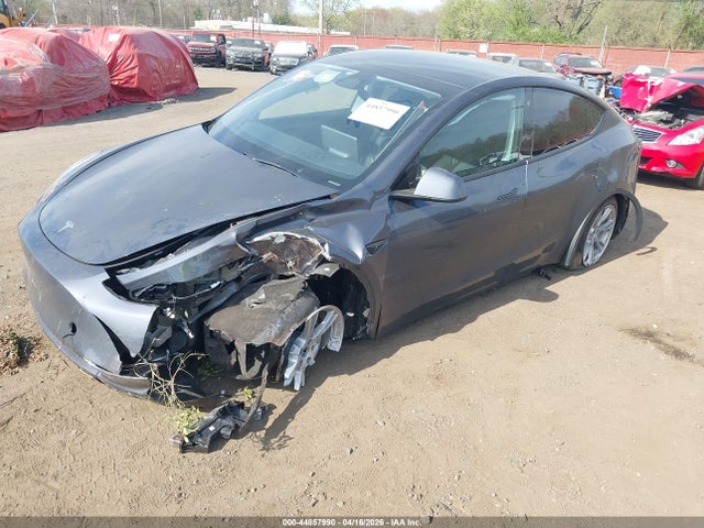 2023 Tesla Model Y Awd/long Range Dual Motor All-wheel Drive მანქანა იყიდება აუქციონზე, vin: 7SAYGDEE5PA045649, აუქციონის ნომერი: 44857990