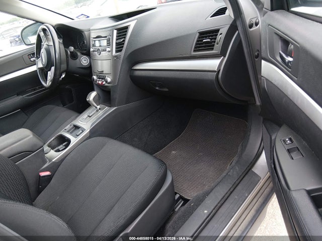 44858015 :رقم المزاد ، 4S4BRCCC6B3348744 vin ، 2011 Subaru Outback 2.5i Premium مزاد بيع