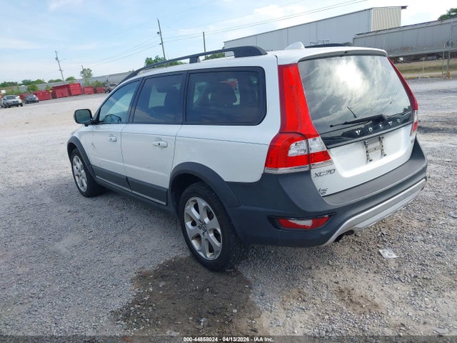 2016 VOLVO XC70 YV4612NX3G1267109 Photo 2