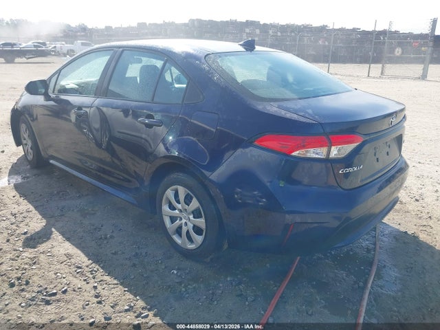 5YFEPMAE5NP288100 Toyota COROLLA LE