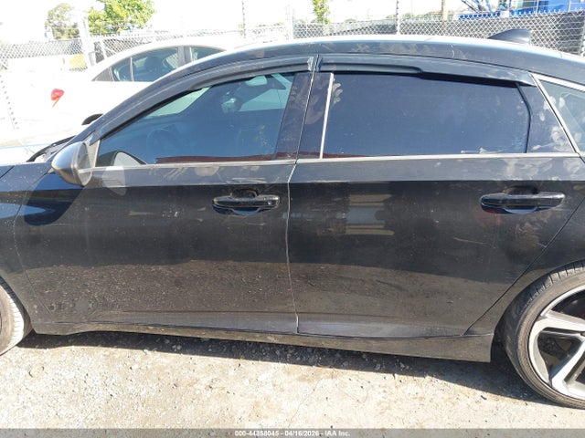 1HGCV1F33JA170890 Honda Accord Sport