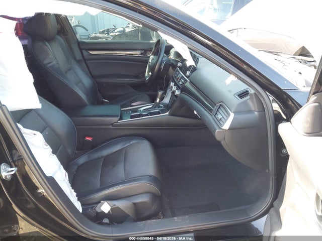 1HGCV1F33JA170890 Honda Accord Sport