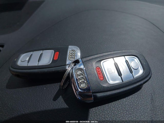 Продажа на аукционе авто 2011 Audi Q5 2.0t Premium, vin: WA1LFAFP8BA086168, номер лота: 44858108