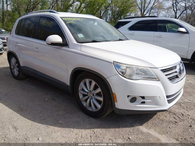 44858110 :رقم المزاد ، WVGAV7AX3BW502202 vin ، 2011 Volkswagen Tiguan Se مزاد بيع