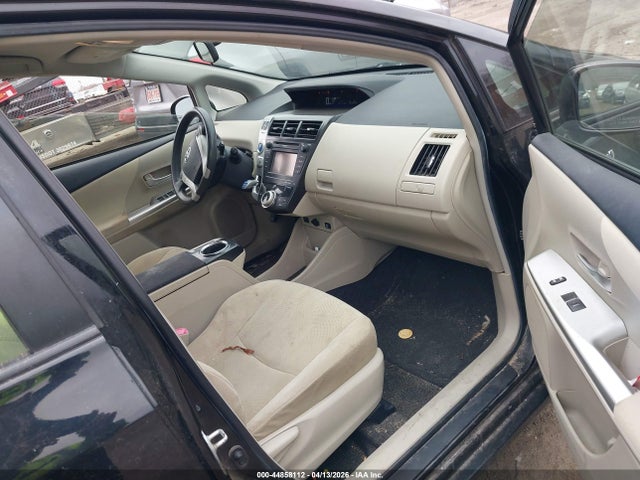 2014 TOYOTA PRIUS V JTDZN3EU9E3327203 Photo 4