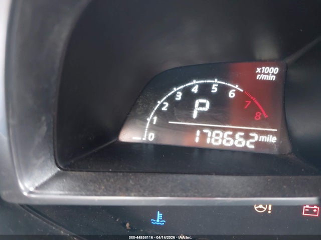 3MYDLBYV2HY157293 Toyota YARIS IA