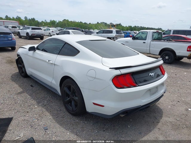 2018 FORD MUSTANG 1FA6P8TH5J5116813 Photo 2