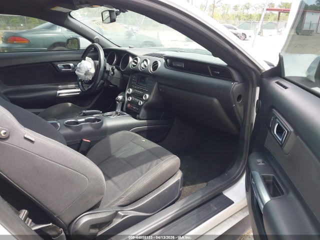 2018 FORD MUSTANG 1FA6P8TH5J5116813 Photo 4