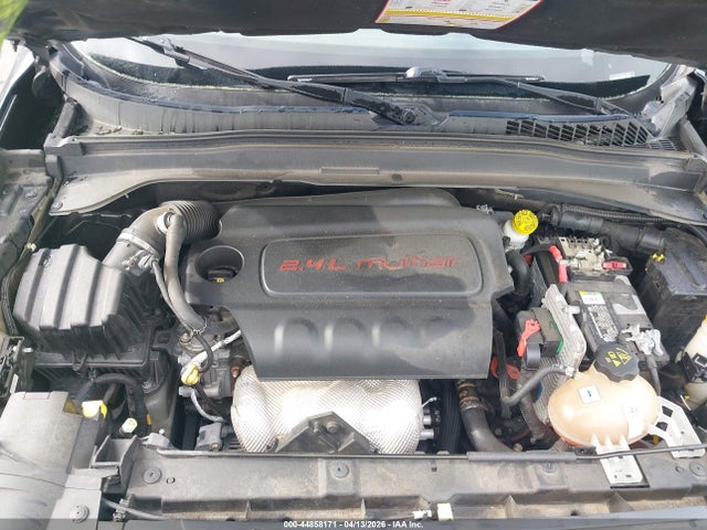 2015 Jeep Renegade Latitude მანქანა იყიდება აუქციონზე, vin: ZACCJABT3FPB32776, აუქციონის ნომერი: 44858171