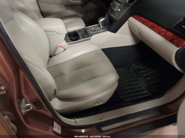 44858183 :رقم المزاد ، 4S4BRELC7B2392835 vin ، 2011 Subaru Outback 3.6r Limited مزاد بيع