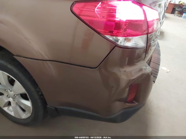 44858183 :رقم المزاد ، 4S4BRELC7B2392835 vin ، 2011 Subaru Outback 3.6r Limited مزاد بيع
