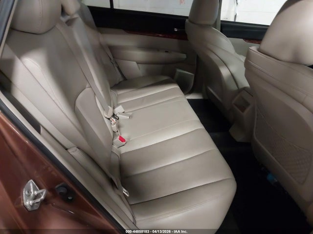 44858183 :رقم المزاد ، 4S4BRELC7B2392835 vin ، 2011 Subaru Outback 3.6r Limited مزاد بيع
