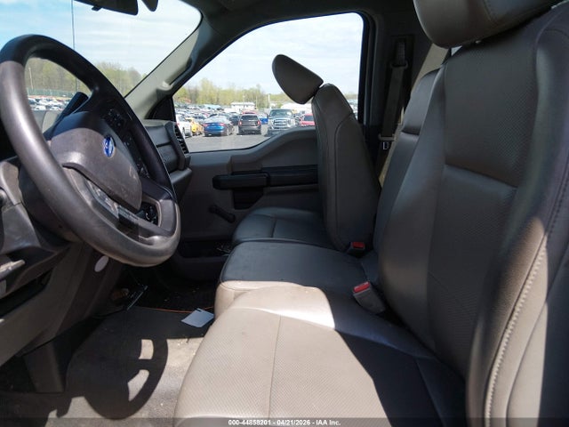 44858201 :رقم المزاد ، 1FDUF5GY2HED21489 vin ، 2017 Ford F-550 Chassis Xl مزاد بيع