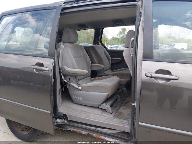 Auction sale of the 2004 Toyota Sienna Ce, vin: 5TDZA23C44S028523, lot number: 44858203