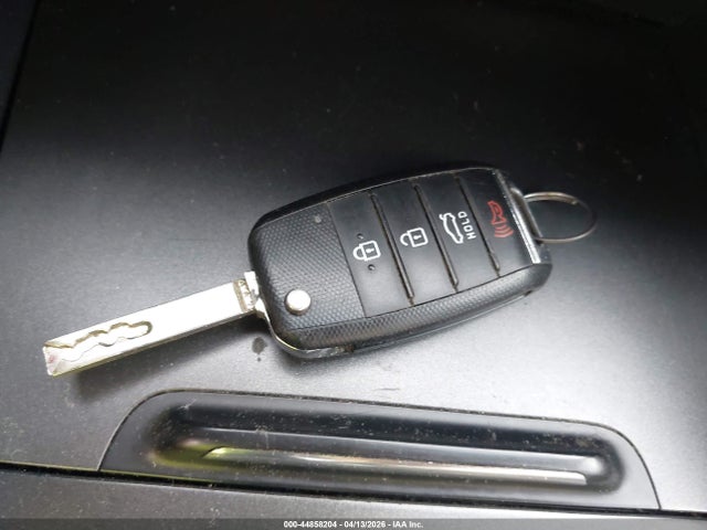 Продаж на аукціоні авто 2016 Kia Optima Lx, vin: 5XXGT4L32GG034775, номер лоту: 44858204
