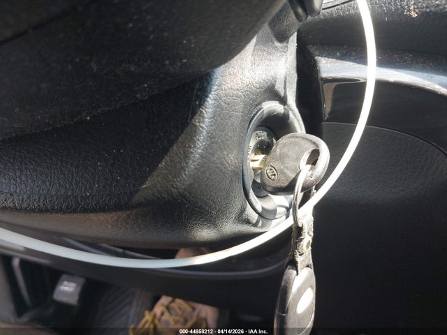 2011 KIA SORENTO 5XYKT4A11BG081036 Photo 10