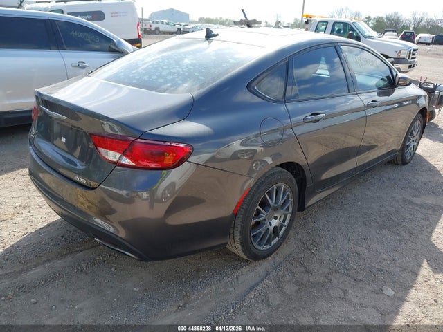 44858228 :رقم المزاد ، 1C3CCCBB7FN614547 vin ، 2015 Chrysler 200 S مزاد بيع